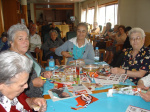 Grupo de idosos em actividade no Centro Social das Lameiras